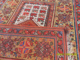 Antique Anatolian Milas Rug 
Size: 158x110 cm.
Mail: makifhali@yahoo.com                         