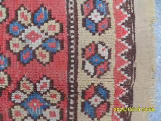 Antique Anatolian Fragment Rug
Size: 160x102 cm.
Mail: makifhali@yahoo.com                          