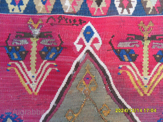 Antique Anatolian Erzurum Kilim
Size:175 x 123 cm.
Mail: makifhali@yahoo.com                         