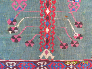 Antique Anatolian Erzurum Kilim
Size: 195 x 135 cm.
Mail: makifhali@yahoo.com                        