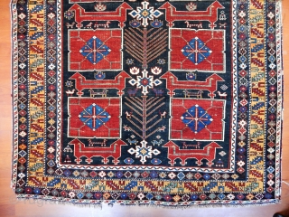 Caucasian Karakashlı Sırvan Rug
Size.203x140cm                             
