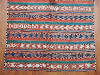 Antique Uzbek Gaceri Kilim
Size.272x140cm                             
