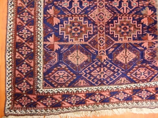Antique Baluch Rug 
size.210x105 cm                            