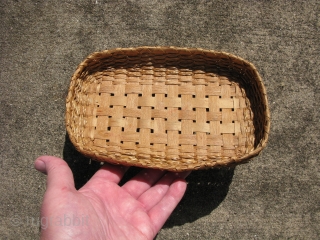 Antique Iroquois basket, Mohawk, attributed, hand woven ash splints and grass, ca. 1920's - 30's, a collection history to Western New York State, my personal thoughts are that baskets with this square  ...