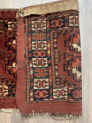 rare antique Tekke mafrash/kap from the mid 19c size 81 x36 cm.  good condition, whites slightly yellowed, missing selvedge left side piece out of top right has been sewn back in.  ...