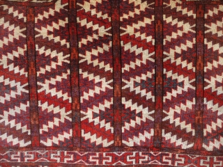 Rare seven sided Yomut asmalyk, circa 1900, inorganic dyes, excellent conditionSOLD                      