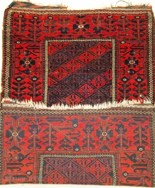  A late 19th / early 20th century Baluch 

Size 142 x 84 cm

In good overall condition with full pile and sound colours. Traces remain of the brocaded kilim at both ends,  ...