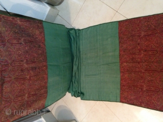 Antique indian 1850th century kashmir long stole in rare green colour Center..!

Condition of stole its in mint condition we had repair some places but you can't see in pics. Over all it's  ...