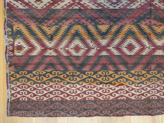 Uzbek Kilim, 1920s, 187 x 150 cm, wool, 5 panels, in fair condition                    