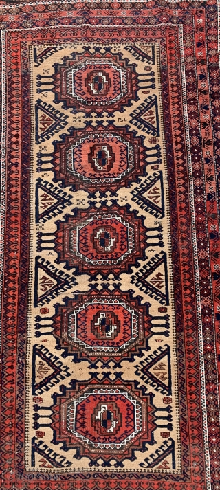 Antique Baluch rug 
Size:177x93                             