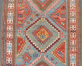 Auction June 15, 2019

Los 410 
Kasak Karabagh Teppich. Kaukasus, antik um 1870.
247 cm x 140 cm. Handgeknüpft. Wolle auf Wolle. Naturfarben. Insgesamt sehr guter Zustand.

Lot 410
Kazak Karabagh Carpet. Caucasus, antique around 1870.
247  ...