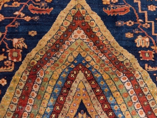 21 | Ferahan, Persia, c. 1900, 8.85 x 2.85 m

    
Hand knotted from wool, cotton warp
Sarouk, Persia, circa 1900
Knot density: approx. 450,000 knots per m²
Herati motifs surrounded by fine  ...