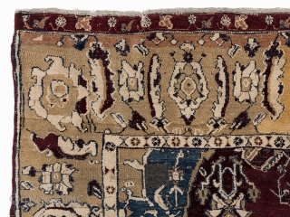  61 | 
    Agra Rug, India, Late 19th Century

https://auctionata.com/intl/o/104834/agra-rug-india-late-19th-century                    