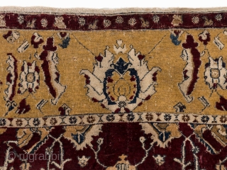  61 | 
    Agra Rug, India, Late 19th Century

https://auctionata.com/intl/o/104834/agra-rug-india-late-19th-century                    