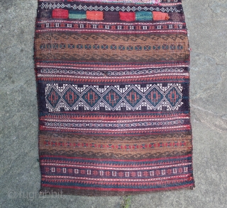 Beautiful Antique Baluch flatweave khorjin saddle bags in excellent condition. 52 x 19 inches
www.banjaratextiles.com
                   