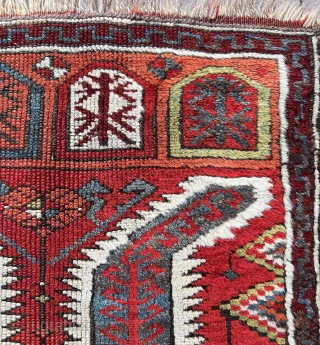 Antique Konya Yastık  i can't reach the messages from the site. Send it directly, please 21ben342125@gmail.com                