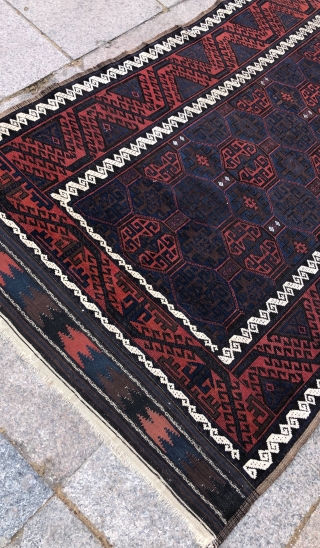 Antique Baluch rug with nicely drawn main border. 5'34" x 3'60" or 110x165cm. Wonderful piece with natural dyes.               