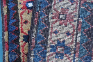 Mogahn antique  Wool on Wool natural color very good condition with fewer signs of use
size 296x130cm                