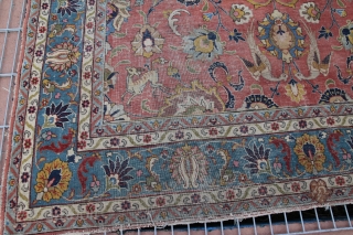 Tebris Antique, with strong signs of wear
Size: 300x200cm 
Price:450€                        