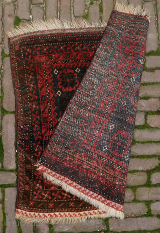 Mina khani Baluch bagface, good condition, good colours, not faded, but different types of red.  64 x 66 cm.
you can also use contactform on beamol.nl       