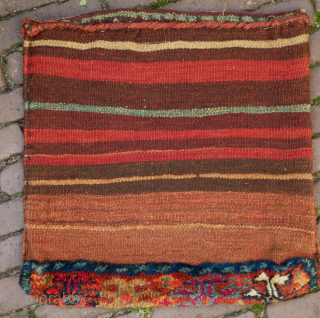 Sumak bag, colourful, sweet, wool on wool, very good condition, 40 x 43 cm. please use  contactform on www.beamol.nl             