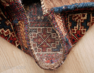 Lovely bag, Khamseh or Luri, with birds, a unique and tribal piece. In nearly mint condition (some corrosion in the brown and small parts with lower pile), good natural colours, soft wool.  ...