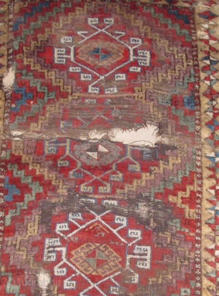 East Anatolian Kurdish Rug, fluffy pile, big knots, vibrant madder red, non-sulphonic natural green and blue. Nice variation on the Memling gul theme. There is a smart playfulness shown with the alternation  ...