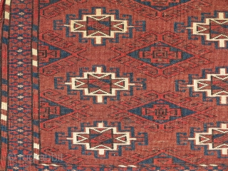 Turkmen Torba with Memling guls. Seems somewhere between Ersari and something Eagle, fine weave, great wool and dyes. asymmetrical knot open right, light brown camel? weft. two small rips in the bottom  ...