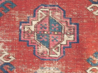 Very Fine Ersari or some other sort of Eastern Turkmen rug, lots of silk and a great vibrant madder red reminiscent of Salor and Saryk pieces. flat back     