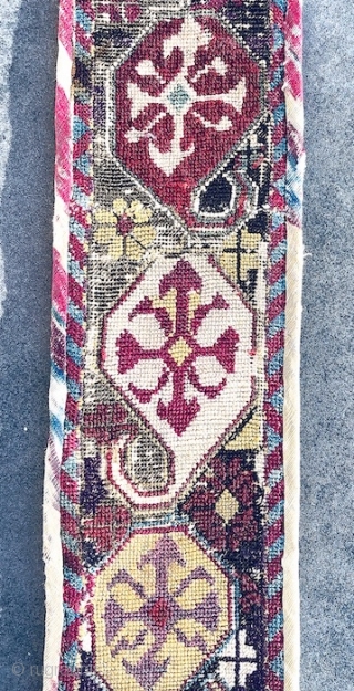 Beautiful early 19th century Uzbek Sharisabz region Belt. Excellent natural colours and cross stitches. spectacular block print backing. The size is 95cm by 15cm  Offered reasonable price.     