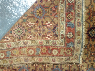 Antique bijar rug 178x126cm, even wear consistent with age.                        