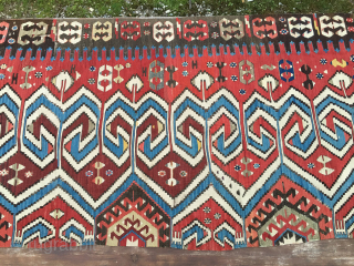 Aydin Kilim Strip.
Powerful & Beautiful Western Anatolia Aydinli kilim strip. 
Cm 100x265 ca. 3rd/4th q 19th century. 
Great ram horn pattern, glorious natural saturated colors. 
Condition: a few minor oxidations, two tiny  ...