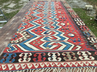 Aydin Kilim Strip.
Powerful & Beautiful Western Anatolia Aydinli kilim strip. 
Cm 100x265 ca. 3rd/4th q 19th century. 
Great ram horn pattern, glorious natural saturated colors. 
Condition: a few minor oxidations, two tiny  ...