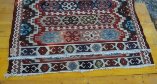 Balkan vintage kilim. Cm 140x284. Cotton & wool. Good condition. Not expensive.                     