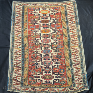 Shirwan Lesghi Rug.
Seven Stars Tribal Jewel.
Size is cm 100x130.
Approx age is end of the 19th, early 20th century, but could well be older.
Lesghistan, northern Caucasus, along the Caspian sea, Southern Daghestan, Northern  ...