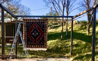 Chahar Mahal Bakhtiari gabbeh rug. Cm 160x186. Age: could be almost any, either 50/60sh or early 20th c. Super shiny silky wool. Long pile. w & w cotton. Wonderful natural colors. Great  ...