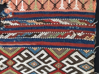 Big Central Anatolian hurc/bag face. Cm 102x138. end 19th century. Heavily embroidered. Wool and clearly visible cotton. Wonderful natural saturated colors. Condition issues. Needs loving care to shine again.    
