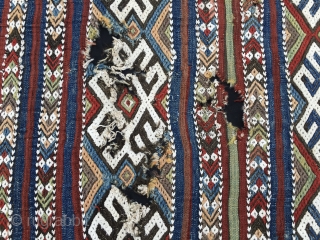Big Central Anatolian hurc/bag face. Cm 102x138. end 19th century. Heavily embroidered. Wool and clearly visible cotton. Wonderful natural saturated colors. Condition issues. Needs loving care to shine again.    