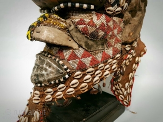 Royal Kuba Elephant Mask Congo. Size is cm 34 h, 36 w and 23 deep. Weight is a bit over Kg 2. Datable 1940/1950. Wood, cowry shells, copper, iron, fabric, beads. Actually  ...