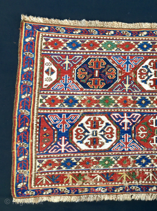 This is a top ❤️Khyzy, north of Baku, Azerbaijan, sumack main panel.
Size is unusually big for such a wonder: cm 67x108.
Datable mid 19th century.
Really beautiful and extremely rare. 
The pattern is incredibly  ...