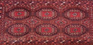 Turkmen Saryk çuval. Cm 87x153- Second half 19th century. Six main Gul pattern. Wool, silk, cotton. Very fine weave. Lovely natural saturated colors. See madder red, cochineal, orange on a liverish brown  ...