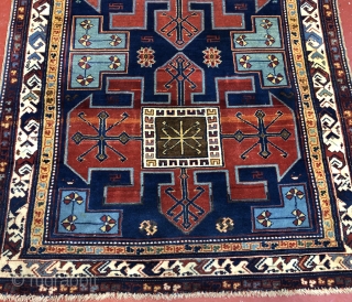 Beautiful Caucasia from  circa 1900 in very good condition all natural colors size is 3.2x5 no repair soft wool             