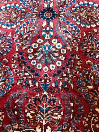 Nice Persian Sarouk 1920 in very good condition size is 3x5 all wool this has been cleaned by professional rug cleaners 
It have very soft wool 
Price $650 + shipping   