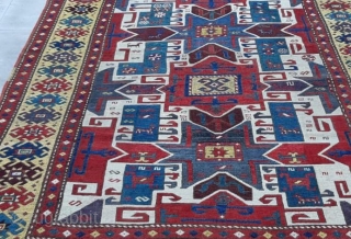 Caucasian Star Kazak XIX th Century cm 180x270 cm good conditions
Mail contact tinin150263@yahoo.com                    