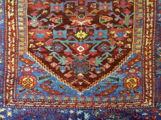 4'9'' x 5'4'' / 145cm x 163cm An antique squarish Komurcu Kula rug, from west Anatolia.(circa 1880)
https://www.instagram.com/carpetusrugs/
                