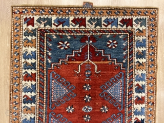 3'3'' x 4'7'' / 100cm x 140cm An antique all wool tribal Kozak rug from western Anatolia in excellent condition.


https://www.instagram.com/p/Ckvle6sq49c/             