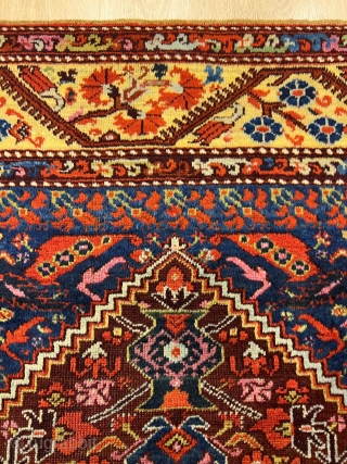 4'9'' x 5'8'' / 145cm x 175cm An antique Kula rug woven in early 1900s, from western Turkey.


https://www.instagram.com/carpetusrugs/               