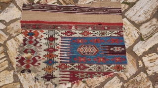 Anatolian Turkish Kilim Fragment
Size 100x80 cm                           