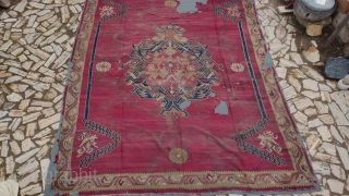 Antique Large Oushak Kilim
The fabric was hand sewn.
Size 430x330 cm
Please Contac 
salaberina@gmail.com                     
