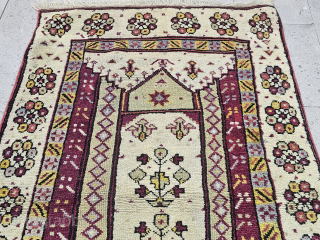 Antique Manastır Rug
Size:145*98 cm
salaberina@gmail.com                             